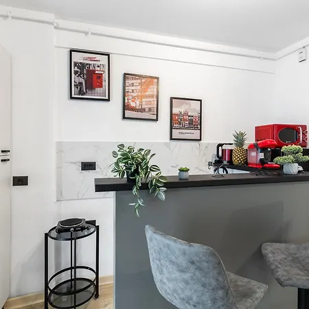 Sea Reflections - Infinity Pool & Apartment