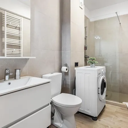 Sea Reflections - Infinity Pool & Năvodari