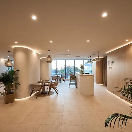 Sea Reflections - Infinity Pool & * Năvodari