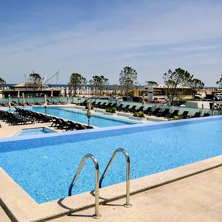 Apartment Sea Reflections - Infinity Pool &