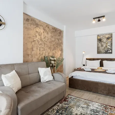 Sea Reflections - Infinity Pool & Apartment Năvodari