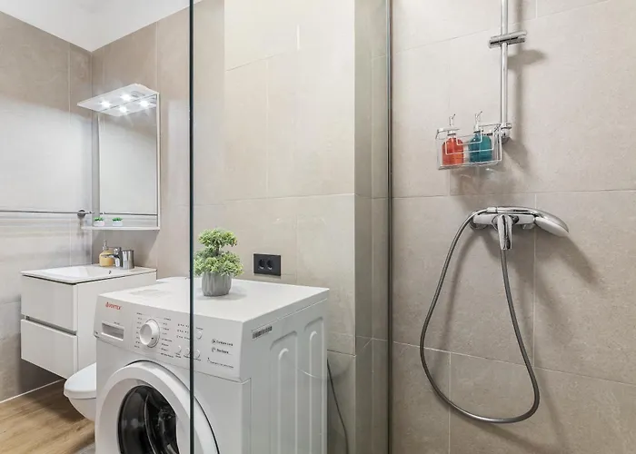 Sea Reflections - Infinity Pool & * Năvodari