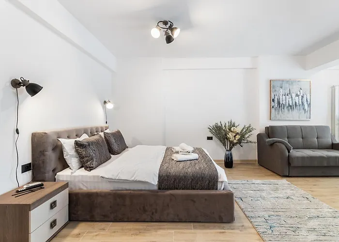 Sea Reflections - Infinity Pool & Apartment