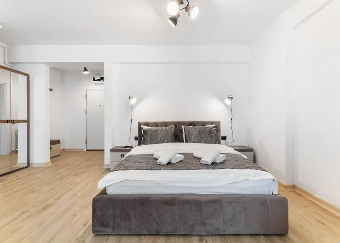 Apartment Sea Reflections - Infinity Pool & Năvodari