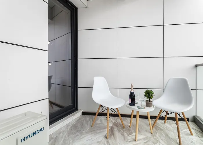 Sea Reflections - Infinity Pool & Năvodari