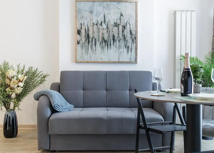 Sea Reflections - Infinity Pool & Năvodari