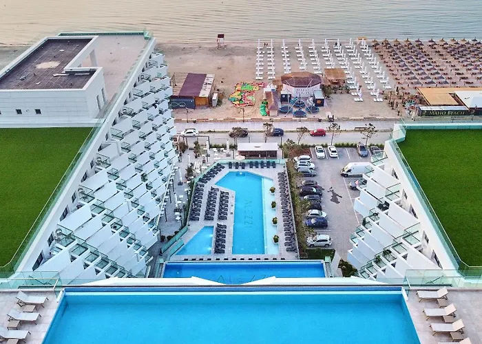 Sea Reflections - Infinity Pool & Apartment