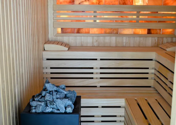 Sea Reflections - Infinity Pool & *