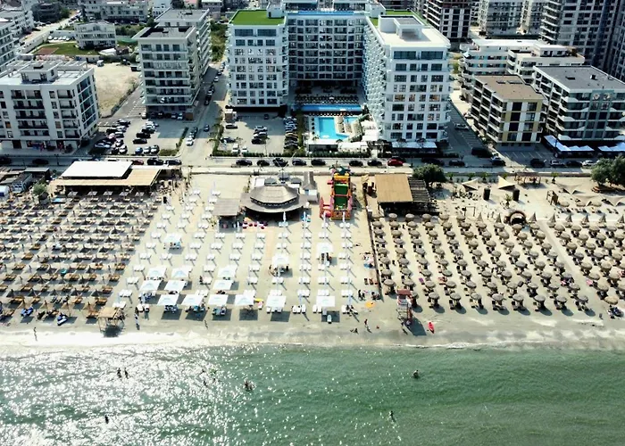 Apartment Sea Reflections - Infinity Pool & Năvodari