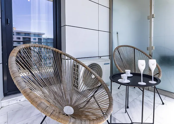 Apartment Sea Reflections - Infinity Pool & *