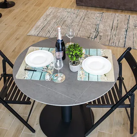 Sea Reflections - Infinity Pool & *