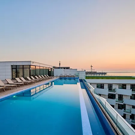 Διαμέρισμα Sea Reflections In Infinity Pool & Năvodari